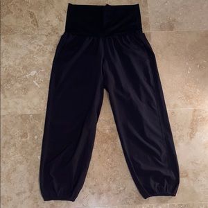LULULEMON Black Flowy Joggers